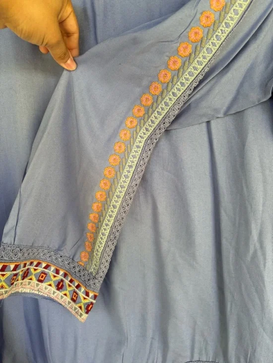 Lavender Embroidered Floral Long-Sleeve Tunic Top - Picture 8 of 10